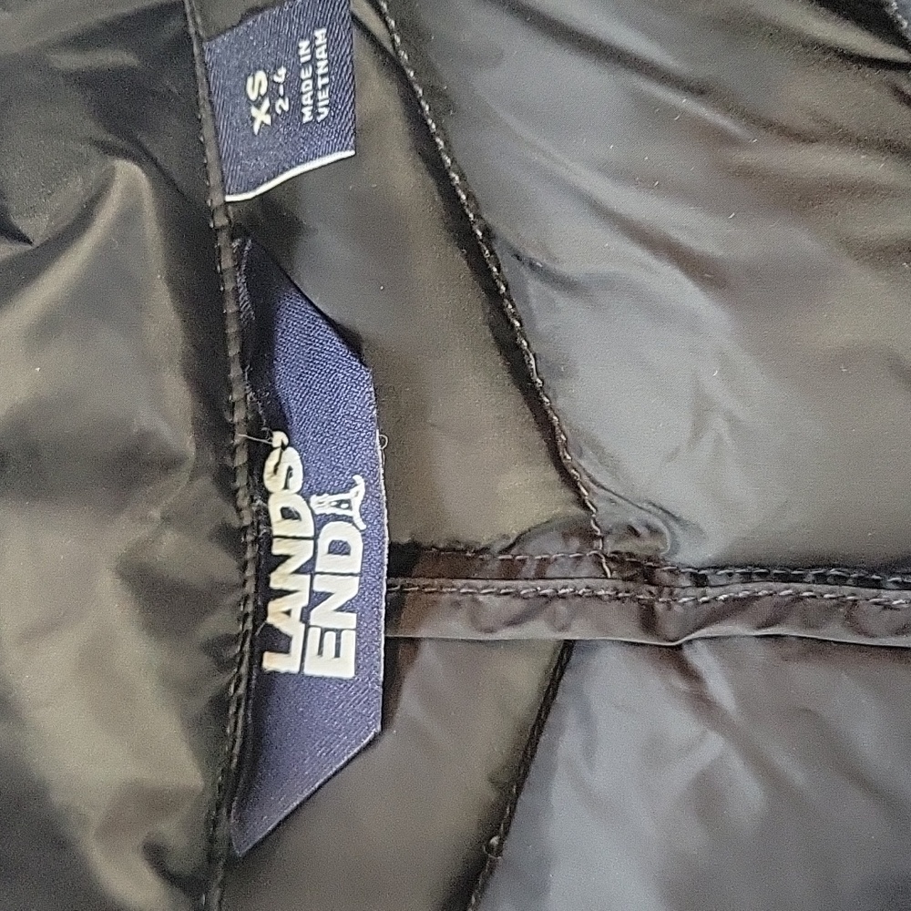 Land's End Down Button Short Sleeve Puffer Coat XS Excellent Condition Pockets - Picture 2 of 12